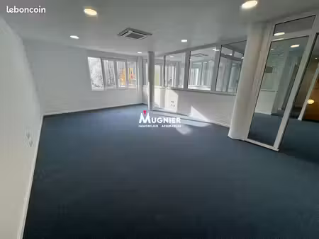 bureaux 81 m² taninges
