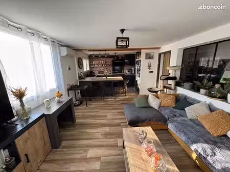 maison rénovée 146m2 avec hangar 300m2