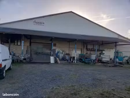 hangar 1000m2
