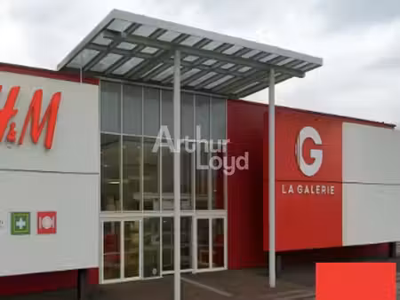 local commercial 103 m² chauray