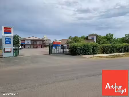 local commercial 310 m² la creche