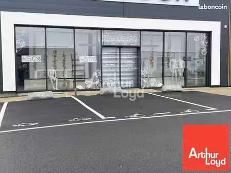 local commercial 370 m² niort