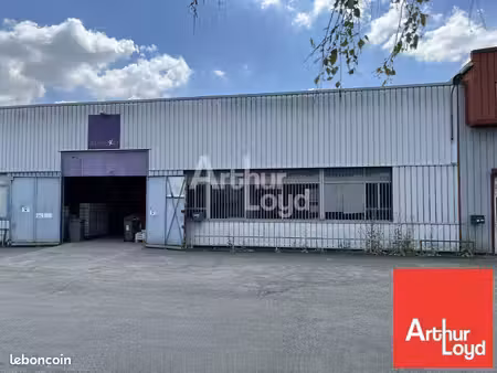 local commercial 539 m² niort
