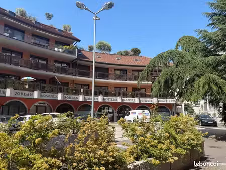 local 120 m² thonon-les-bains