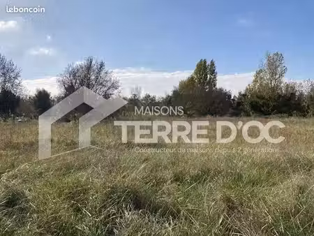 terrain 340 m² le sequestre