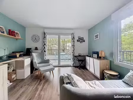appartement 78m2 pont du routoir guyancourt