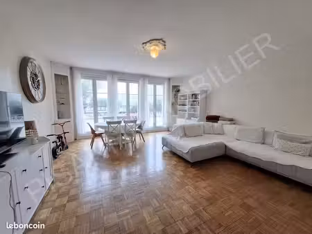 appartement 4 pièces 106 m²