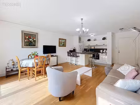 appartement 4 pièces 81 m²