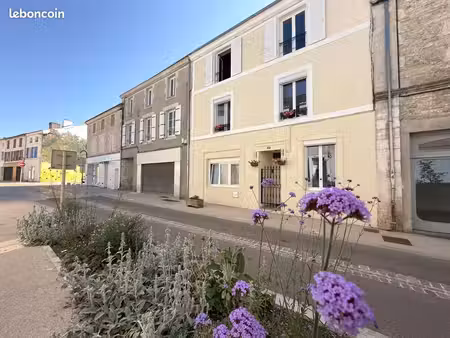 propriété 7 pièces 147 m²