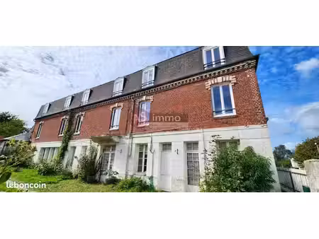 maison 6 pièces 560 m²