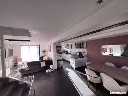 maison 6 pièces 101 m²
