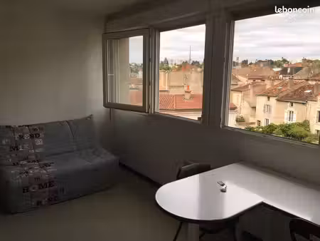 studio meublé poitiers cv 5 bd du grand cerf libre 390 eur cc