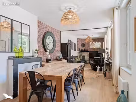 maison de ville 7 pièces 140 m²
