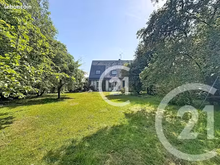 maison 7 pièces 147 m²