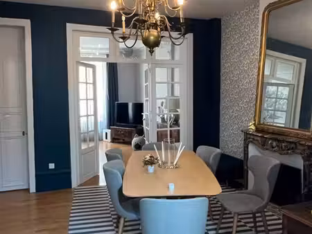 maison de ville 10 pièces 218 m²