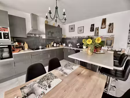 agréable villa de plain-pied avec garage