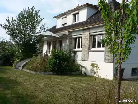 belle propriete yvetot centre 10 pièces et 6 chambres terrain 1000m² pas de vis-à-vis