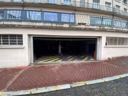 parking 12 m² limoges