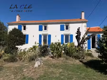 maison 6 pièces 160 m²