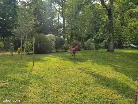 terrain 600 m² chessy
