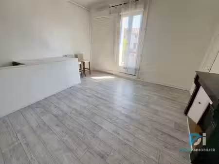 alignant-du-vent  appartement de 100m2 en bon état.