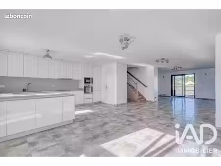 duplex 5 pièces 119 m²