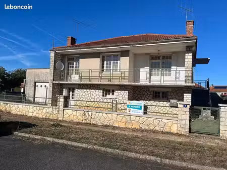 pavillon 6 pièces 140 m²