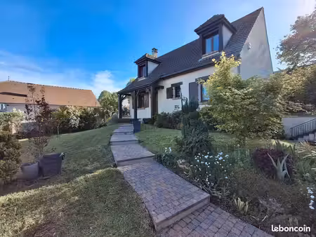 maison 120m² familiale - idéalement située à montry
