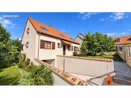 maison 6 pièces 161 m²