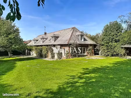 maison 8 pièces 175 m²