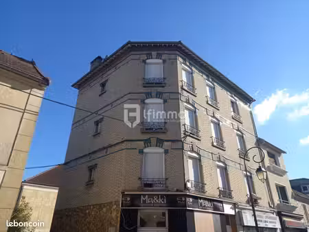 maison 11 pièces 240 m²