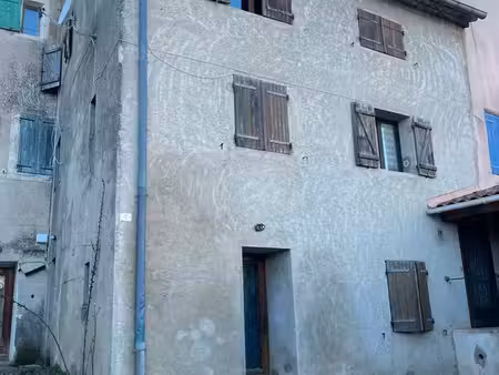 immeuble 3 appartements + 3 parkings