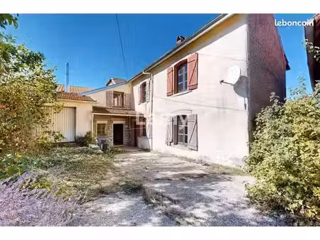 maison de village 6 pièces 120 m²