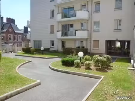 studio 1 pièce 23 m²