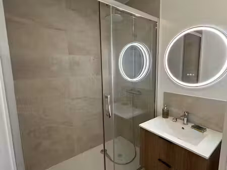 t2 non meublé 45 m2 - saint-sever / europe - métro - jardin