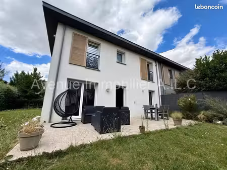 propriété 7 pièces 117 m²