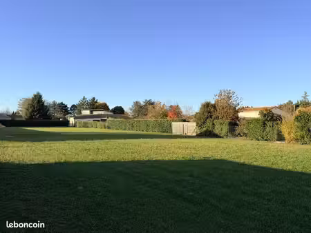terrain 2374 m² buxerolles