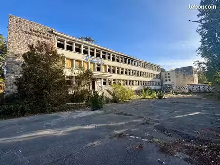 immeuble 1300 m² la rochette