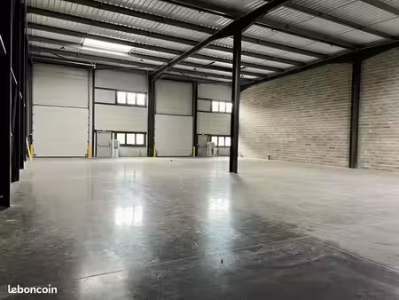 local d'activite 530 m² le mesnil amelot