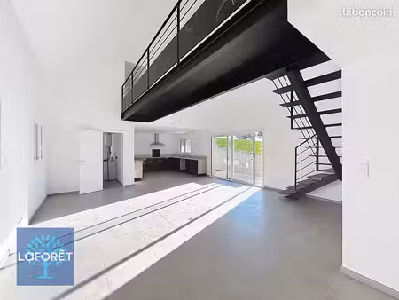 longère 6 pièces 155 m²