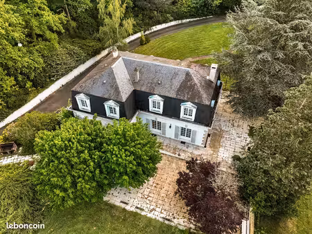 propriété 12 pièces 260 m²