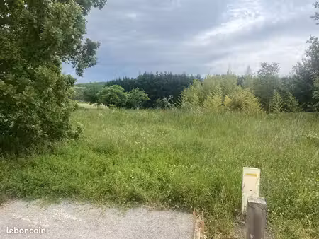 terrain à bâtir de 550 m² à bressols (82)