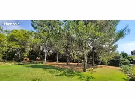 terrain à bâtir de 1572 m² à carpentras (84)