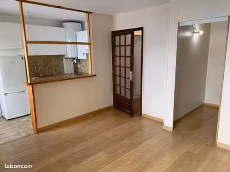 studio à louer à plaisir