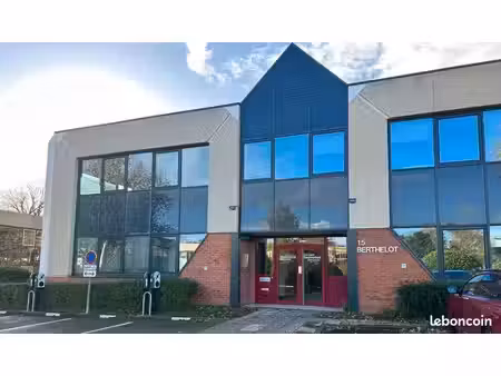 bureau 321 m²