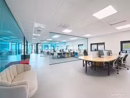 bureau 154 m²