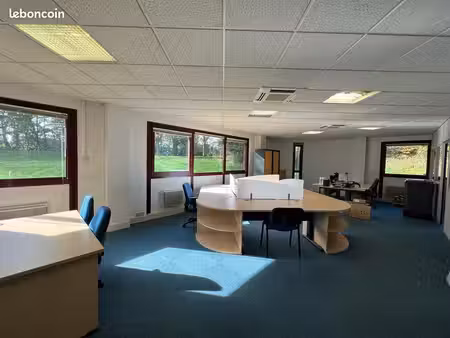 bureaux 297 m² champs sur marne