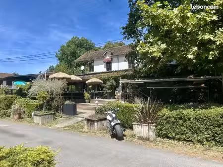 restaurant 200 m²