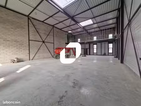 local industriel 258 m²