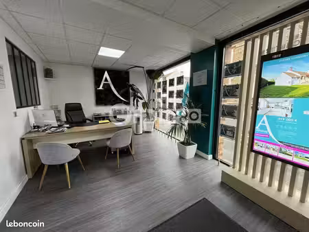 local commercial 90 m²